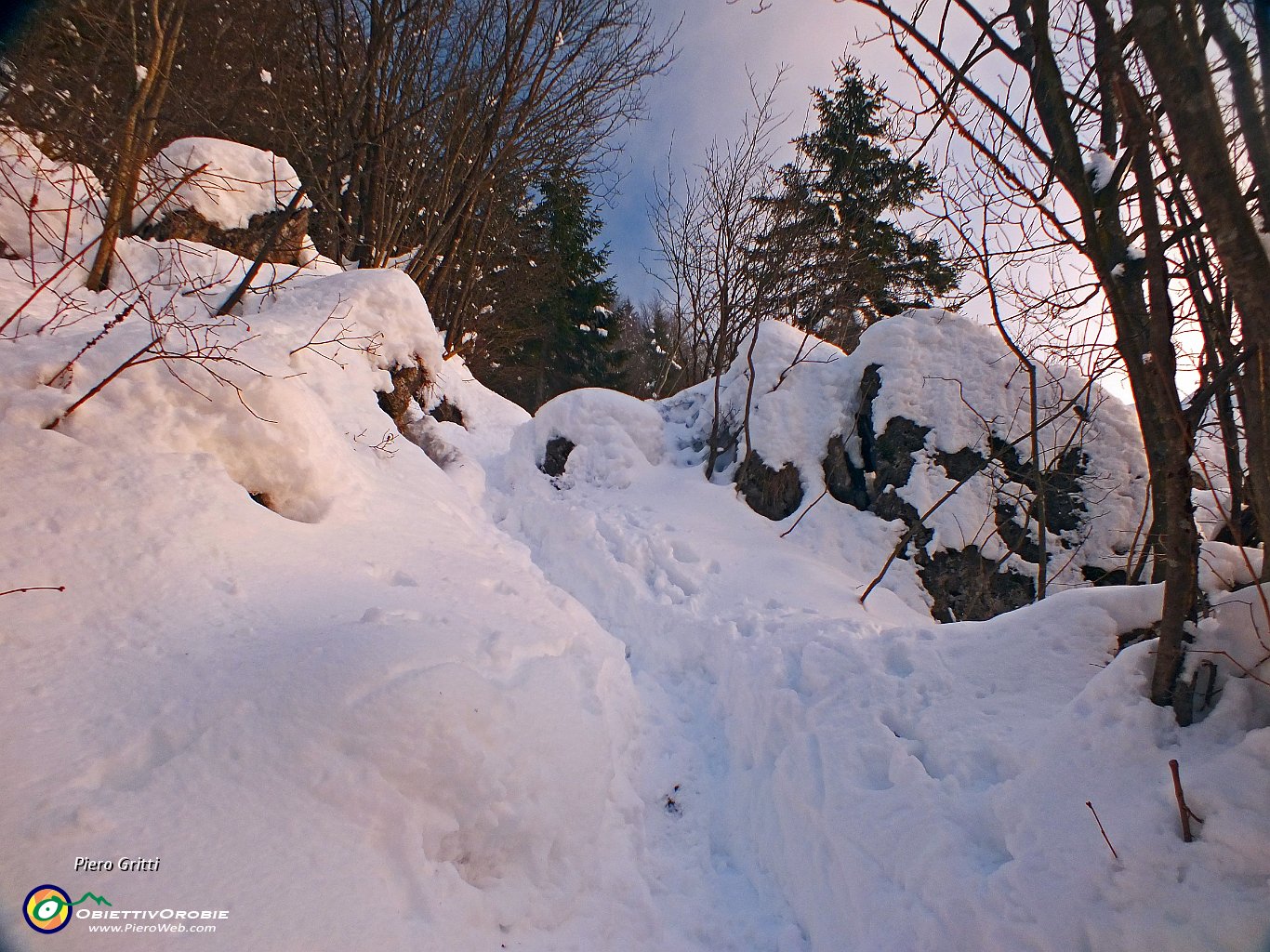 55 la neve si colora di tramonto....JPG